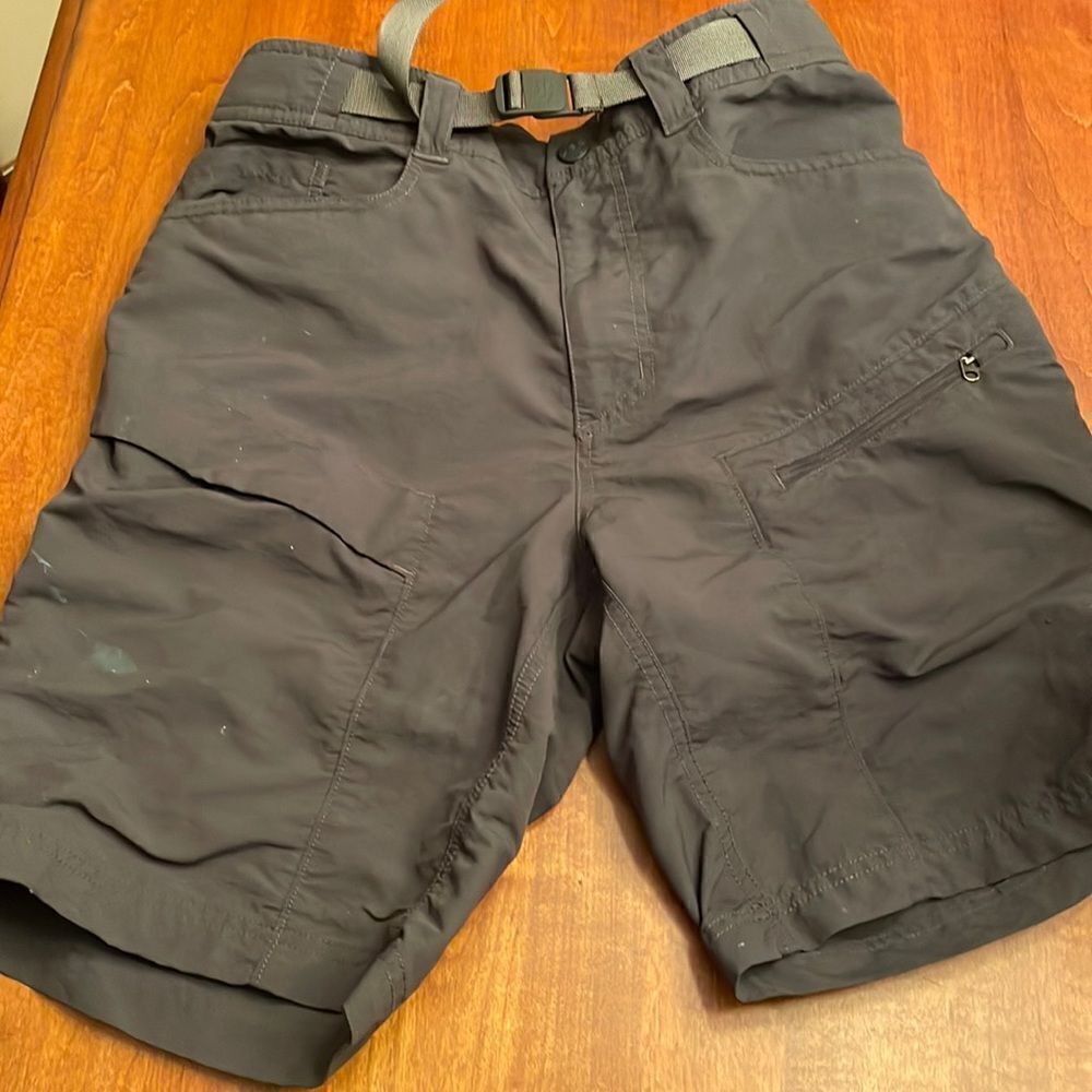 The North Face Belted Cargo Shorts - Small